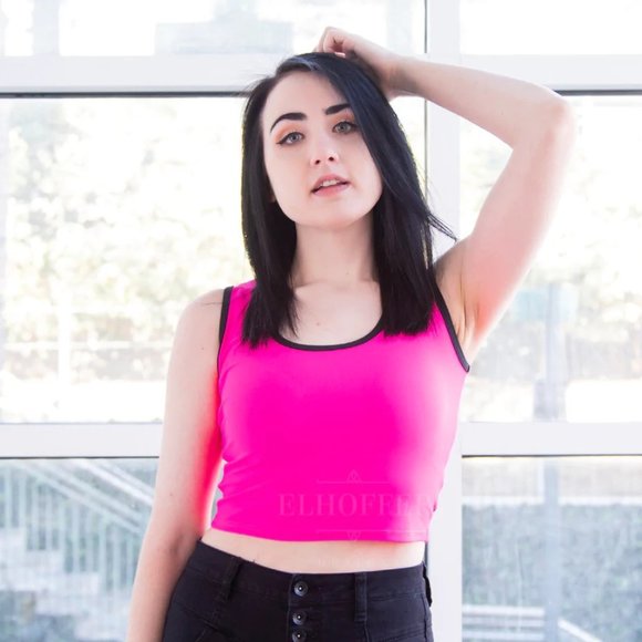 Elhoffer Design Tops - Elhoffer Essential Buffy Crop Top - Hot Pink